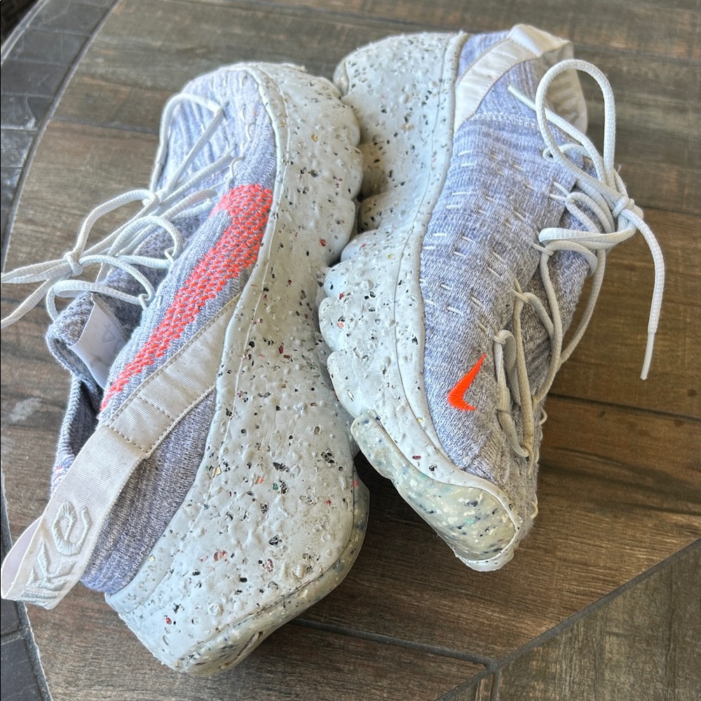 EUC Nike 04 Space Hippie Gray and Orange Men’s Sock Fit, Confetti Tread Sneakers - Picture 5 of 5